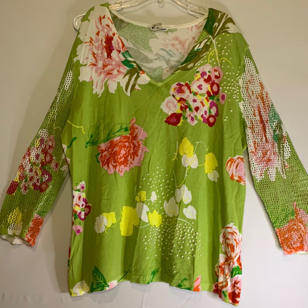 Women’s floral sweater size 1X Nygard collection top